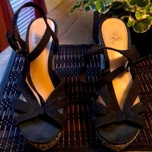 Black Poppy sandals, with geometric pattern